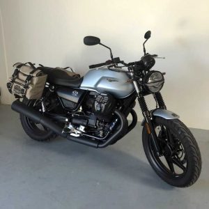 Moto Guzzi V7 850 Borse Laterali Sahara Centenario Grigio 01