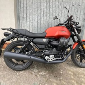 Moto Guzzi V7 850Coppia Telai Laterali per portapacchi per Moto Guzzi V7 01