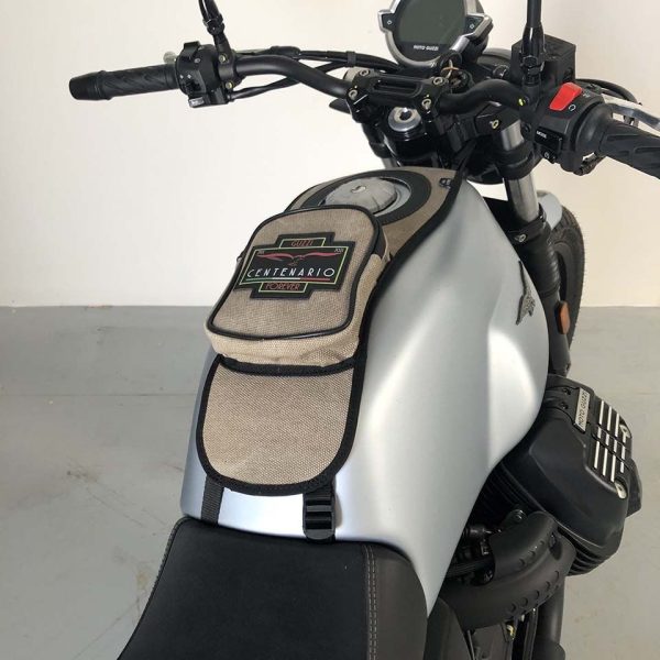 Moto Guzzi V7 850 Fascia Grigio Centenario 02