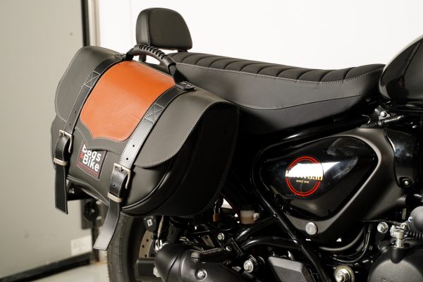 Royal Enfield Hunter 350 Borse Laterali Classic NeroCuoio 02