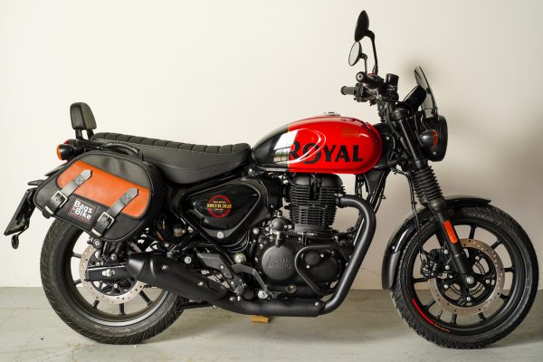 Royal Enfield Hunter 350 Borse Laterali Explorer NeroCuoio 01