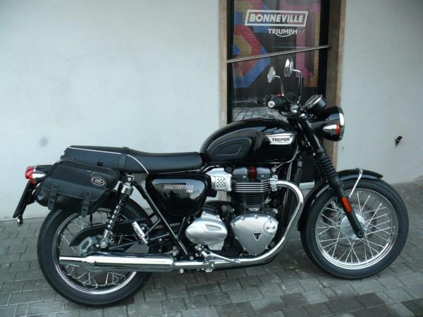 Triumph Bonneville T100 Borse laterali Perfect 01