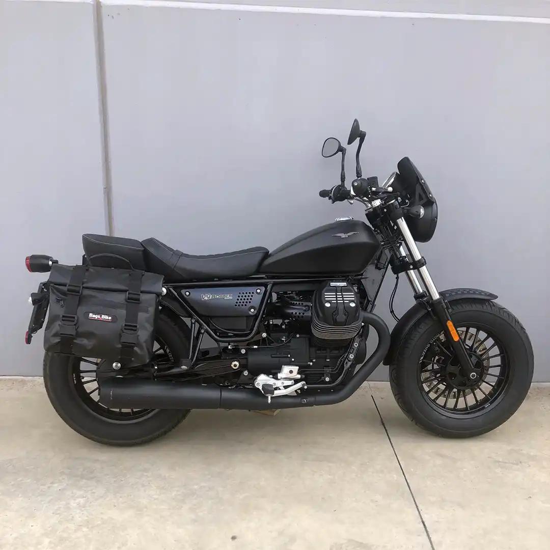 Panniers for Moto Guzzi Bobber, pair of AMIATA side bags