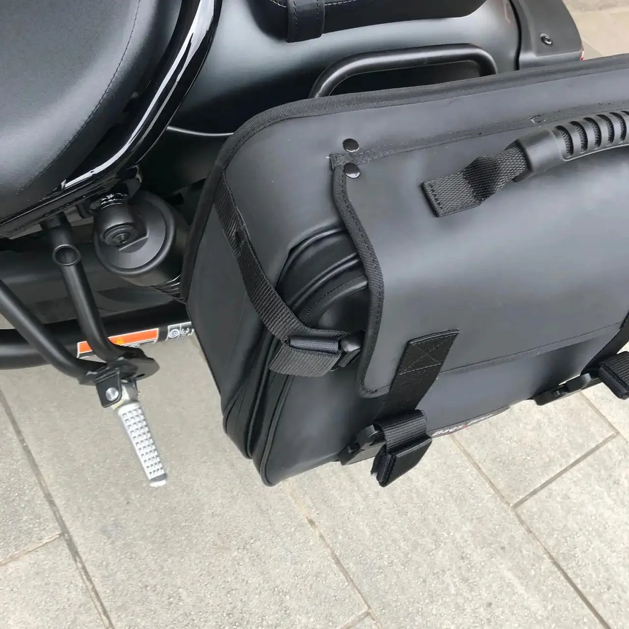 Panniers for Honda Rebel 500, pair of ADVENTUR side bags - Image 3