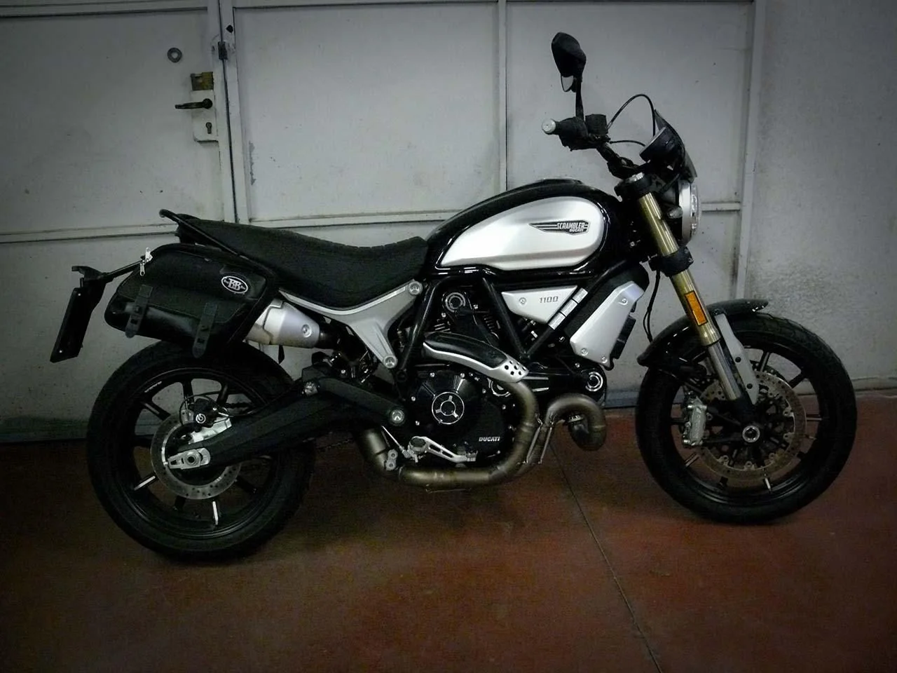 Borse laterali per Ducati Scrambler 1100, coppia di borse PERFECT