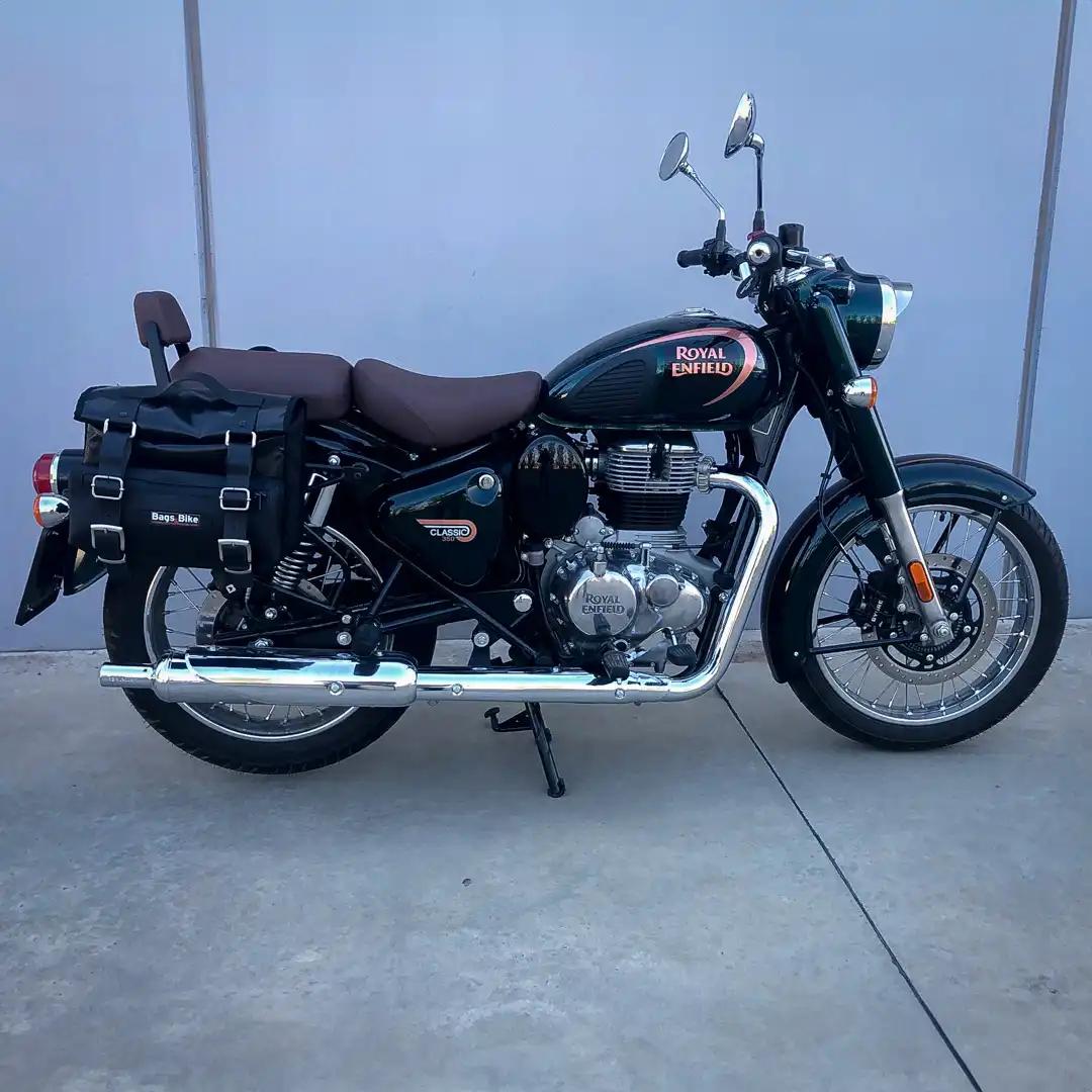 Panniers for Royal Enfield Classic 350, pair of CAMION in Leather side bags - Image 4