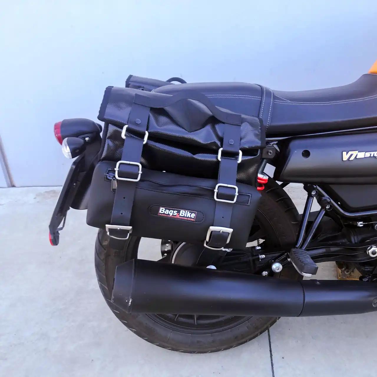 Panniers for Moto Guzzi V7 III, pair of CAMION in Leather side bags - Image 2