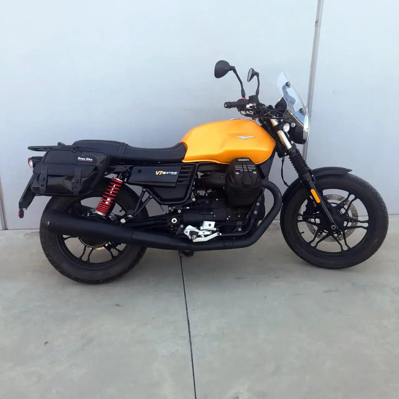 Borse laterali per Moto Guzzi V7 III, coppia di borse PERFECT - immagine 2