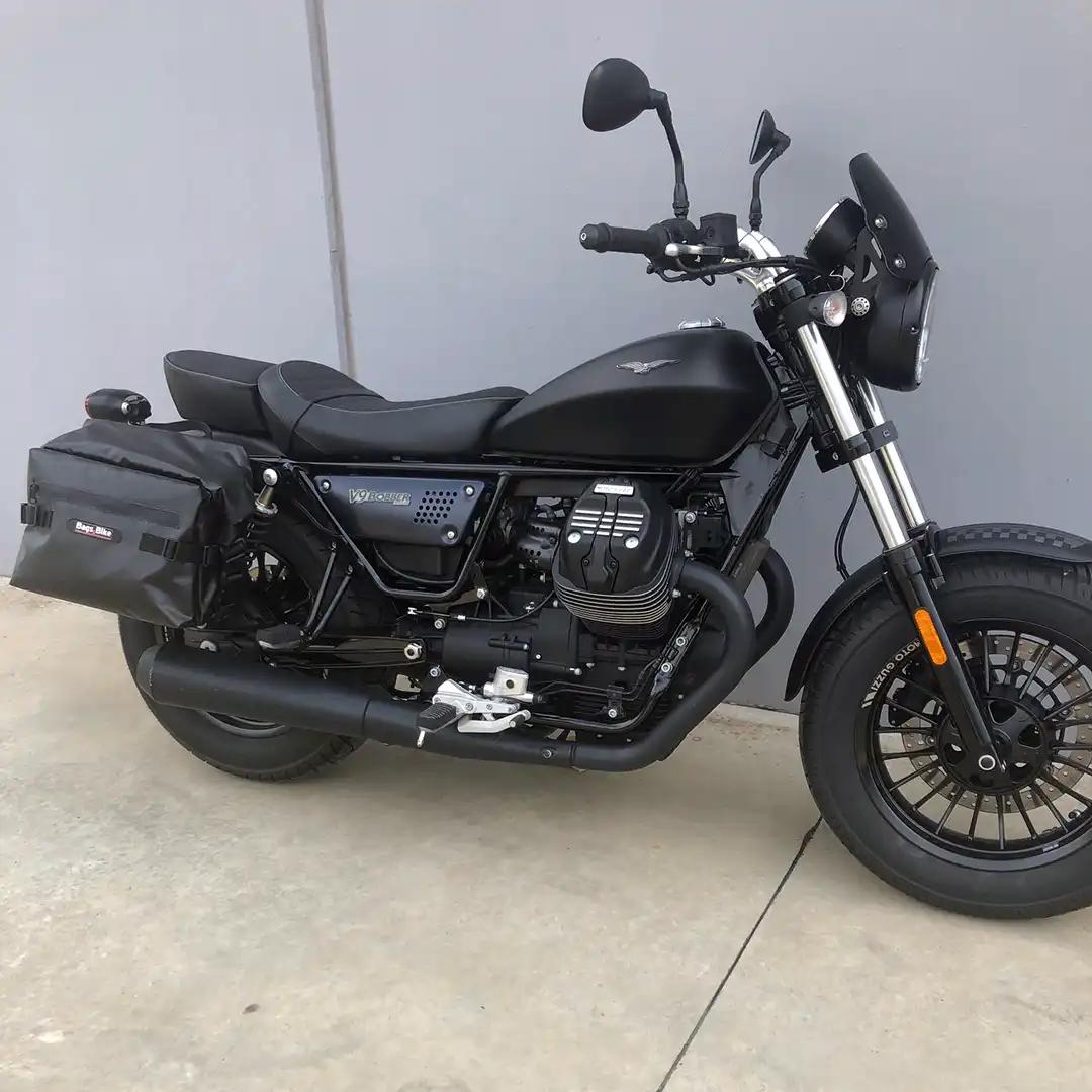 Panniers for Moto Guzzi Bobber, pair of CERVINO side bags - Image 4