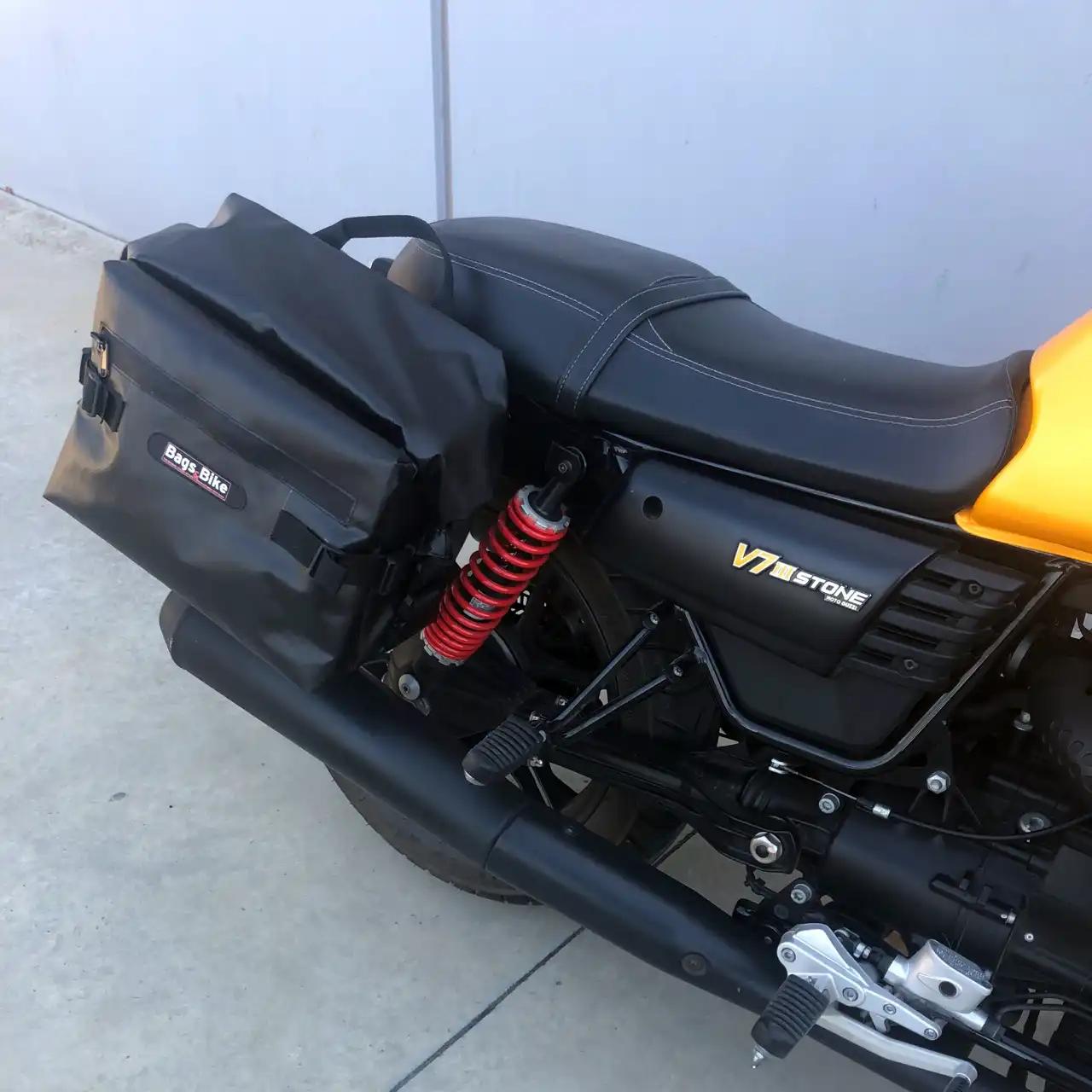 Borse laterali per Moto Guzzi V7 III, coppia di borse CERVINO - immagine 3