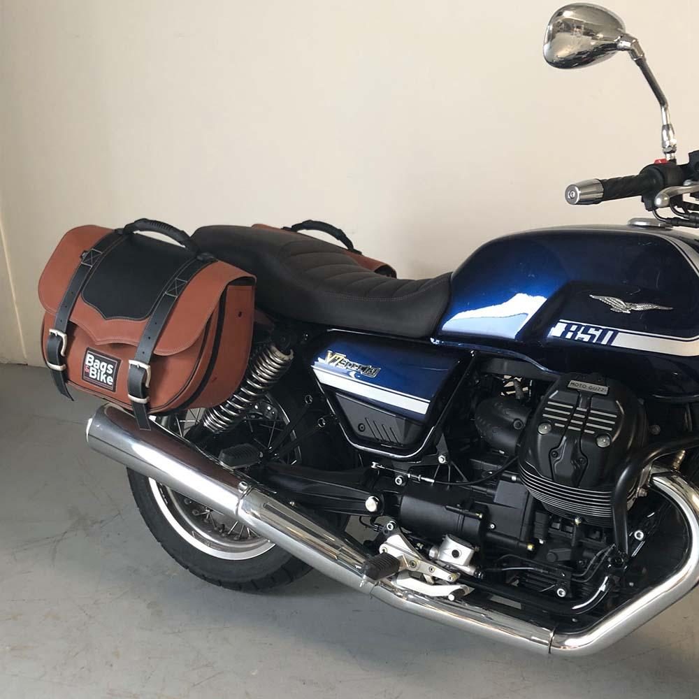 Panniers for Moto Guzzi V7 Special 2021/24, pair of CLASSIC in Leather and Black side bags - Image 2