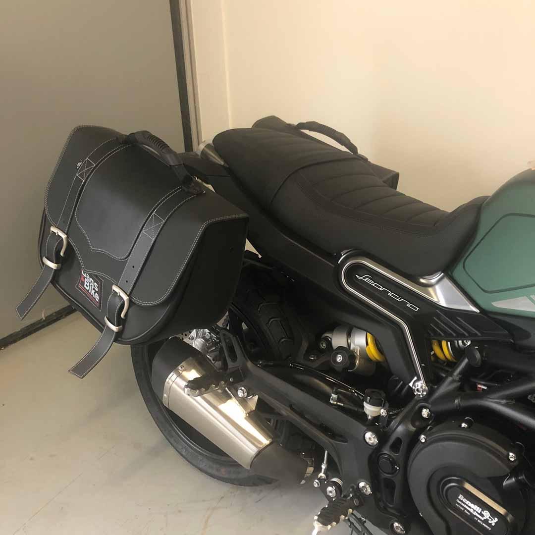 Panniers for Benelli Leoncino 800, pair of CLASSIC in Black side bags - Image 3