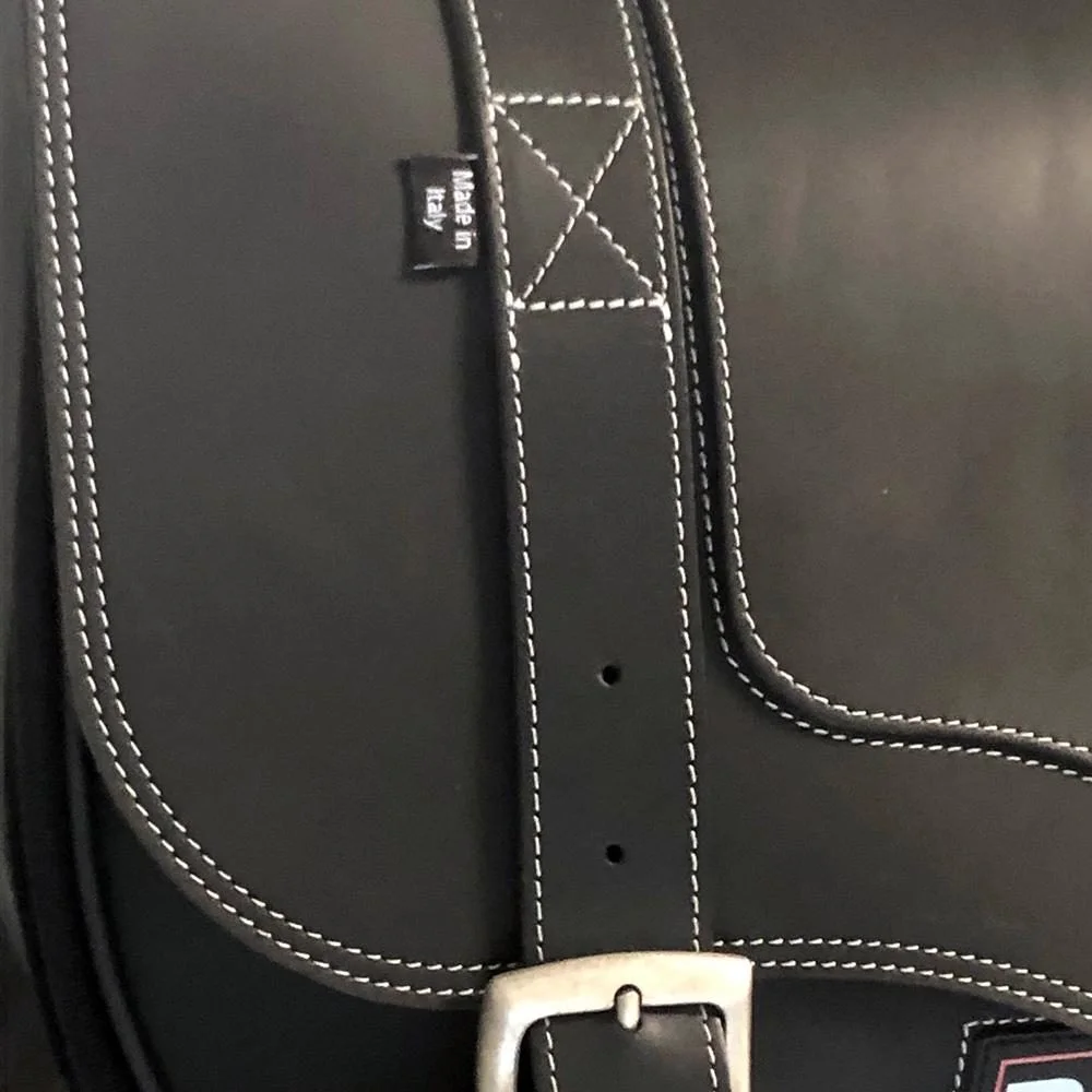 Borse laterali per Moto Guzzi V7 Special 2021/24, coppia di borse CLASSIC in Nera - immagine 4