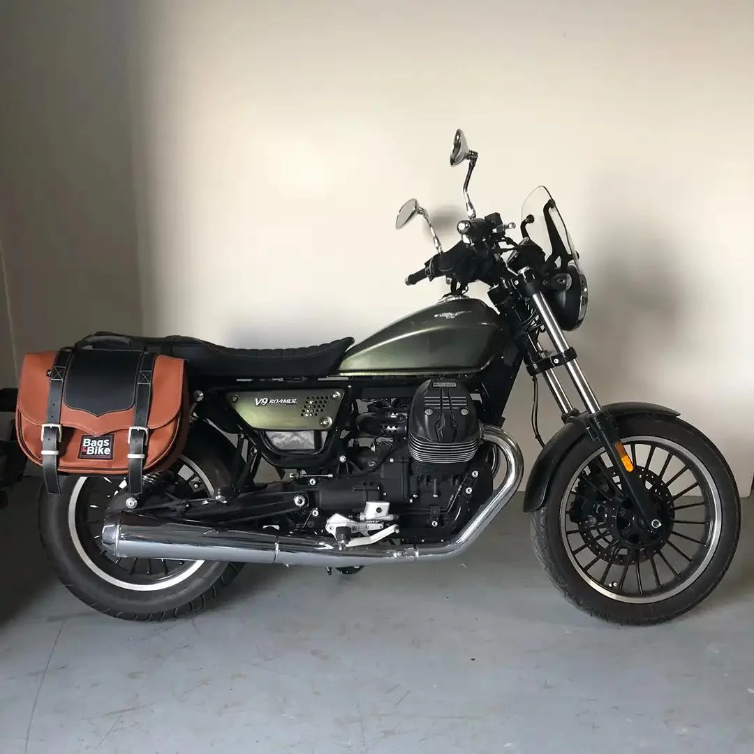 Panniers for Moto Guzzi Roamer, pair of CLASSIC in Leather and Black side bags