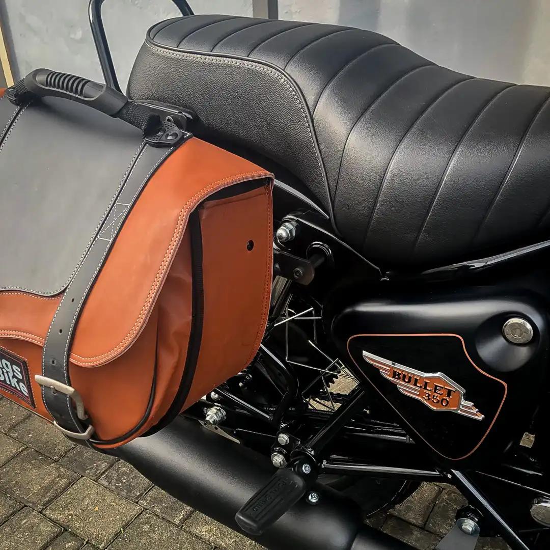 Panniers for Royal Enfield Bullet 350, pair of CLASSIC in Leather and Black side bags - Image 2