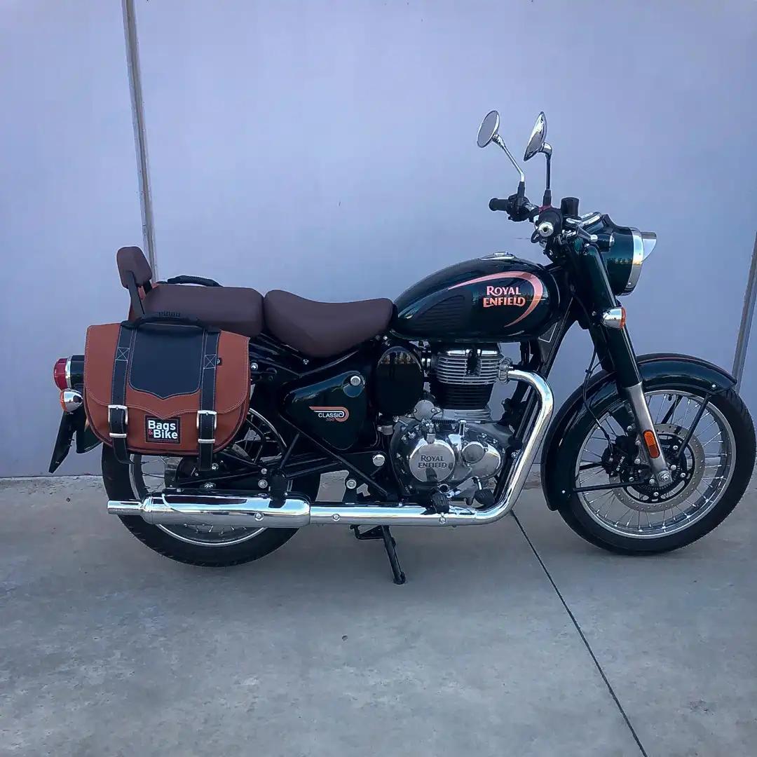 Panniers for Royal Enfield Classic 350, pair of CLASSIC in Leather and Black side bags