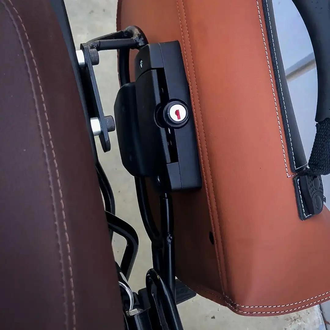 Panniers for Royal Enfield Classic 350, pair of CLASSIC in Leather and Black side bags - Image 4