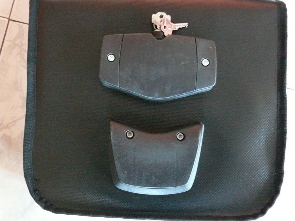 Borse laterali per Moto Guzzi V7 III, coppia di borse CONTAINER - immagine 3