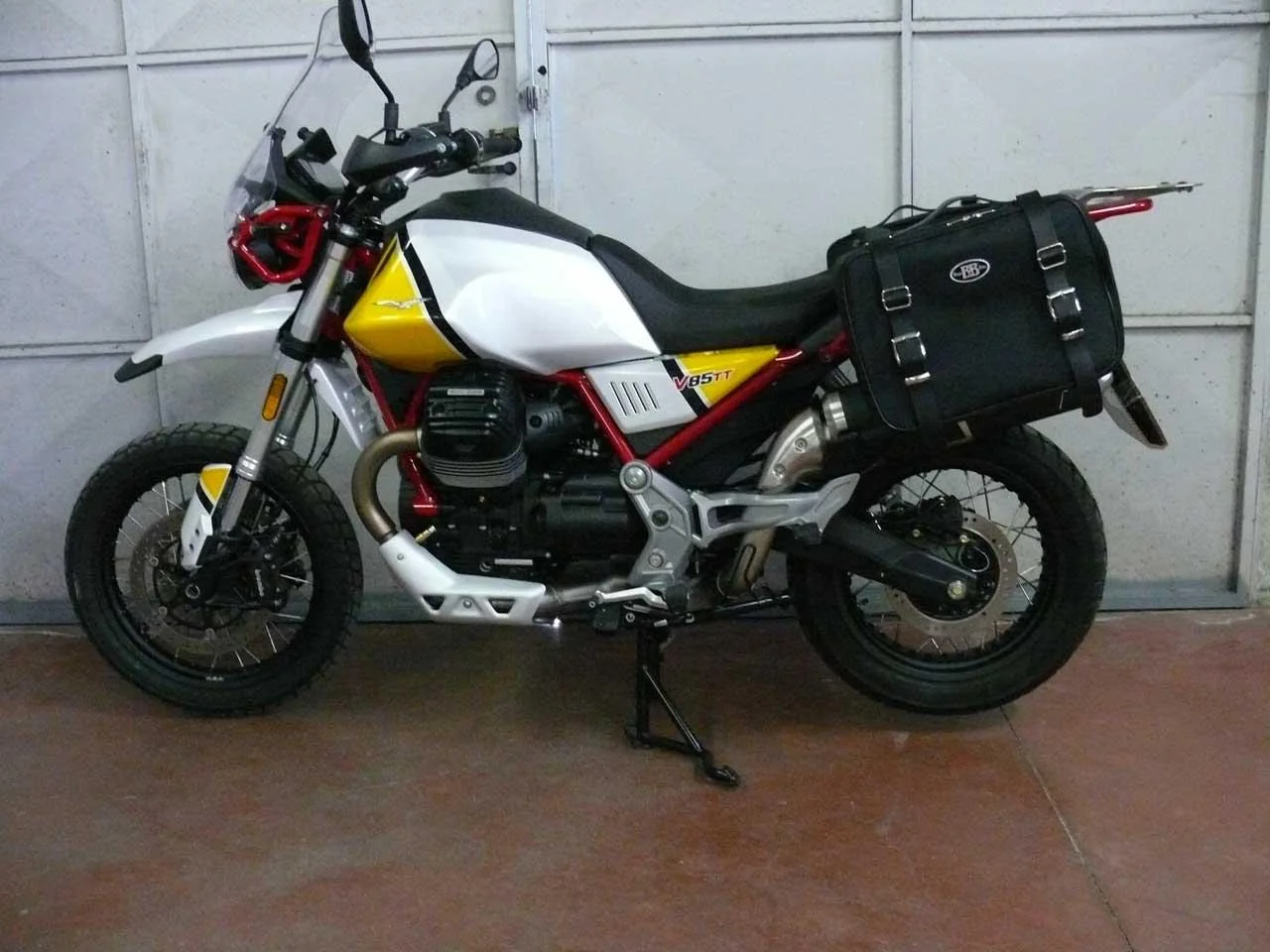 Borse laterali per Moto Guzzi V85TT, coppia di borse CONTAINER