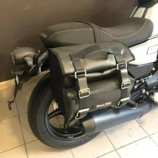 Panniers for Moto Guzzi V7 Sport, pair of CAMION in Leather side bags