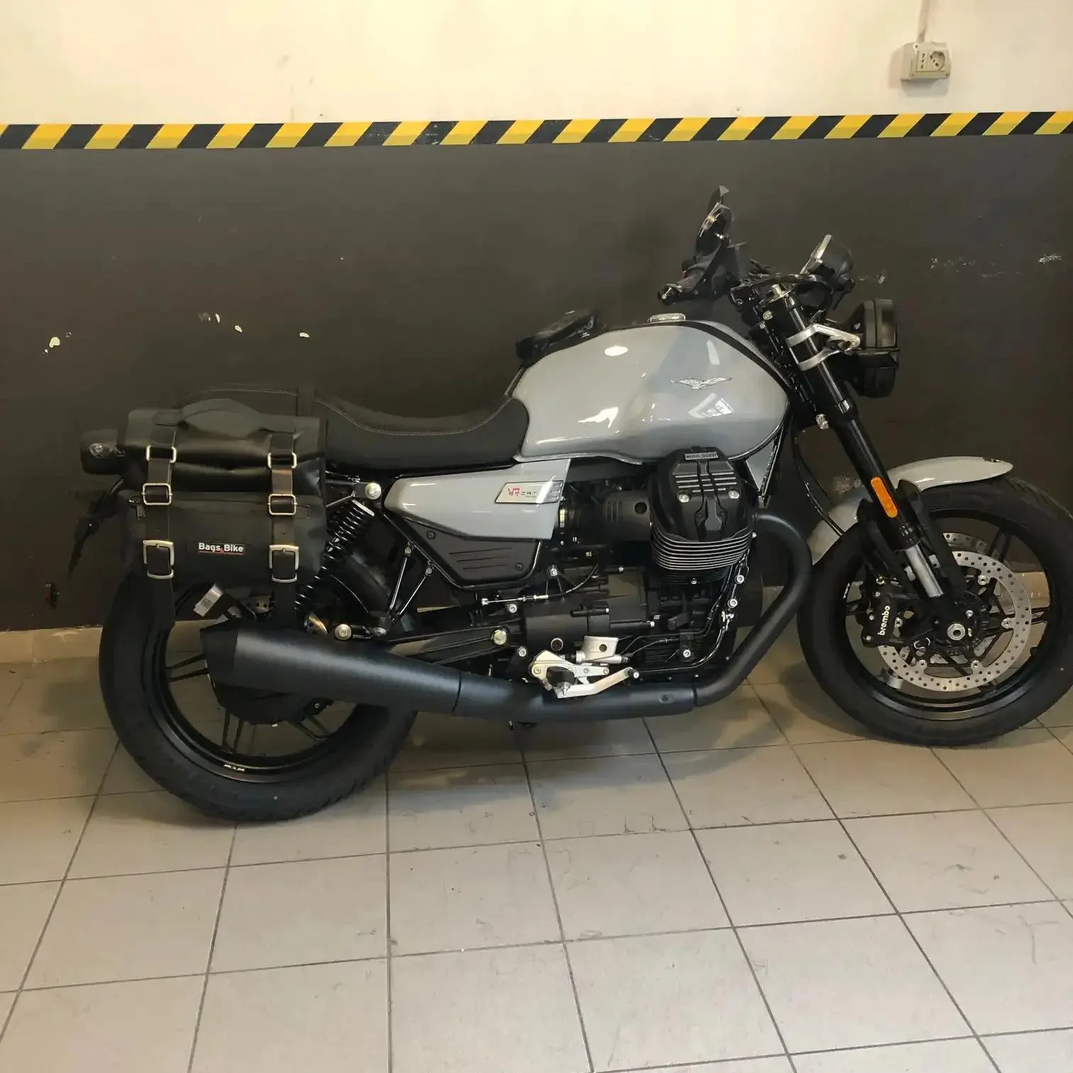 Borse laterali per Moto Guzzi V7 Sport, coppia di borse CAMION in Cuoio - immagine 3