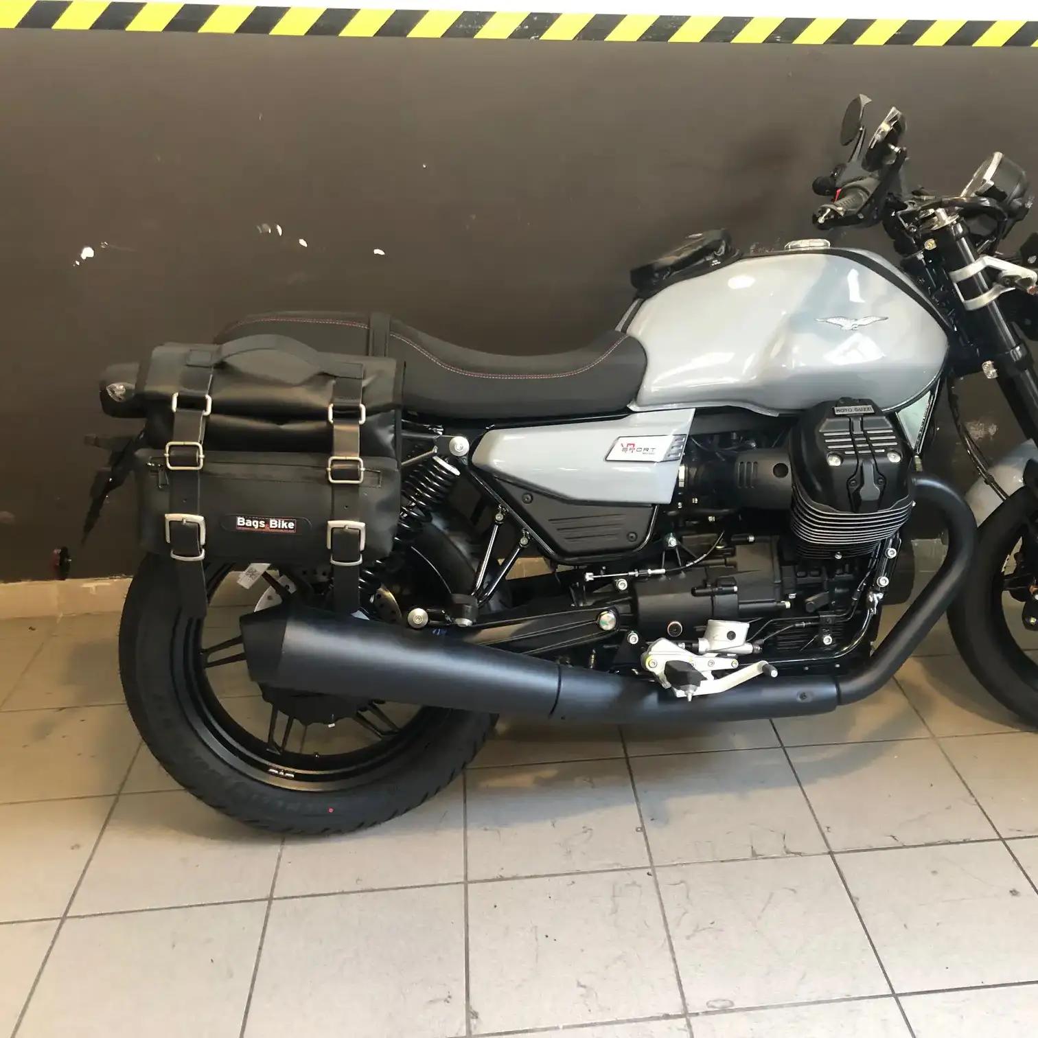 Panniers for Moto Guzzi V7 Sport, pair of CAMION in Leather side bags - Image 4