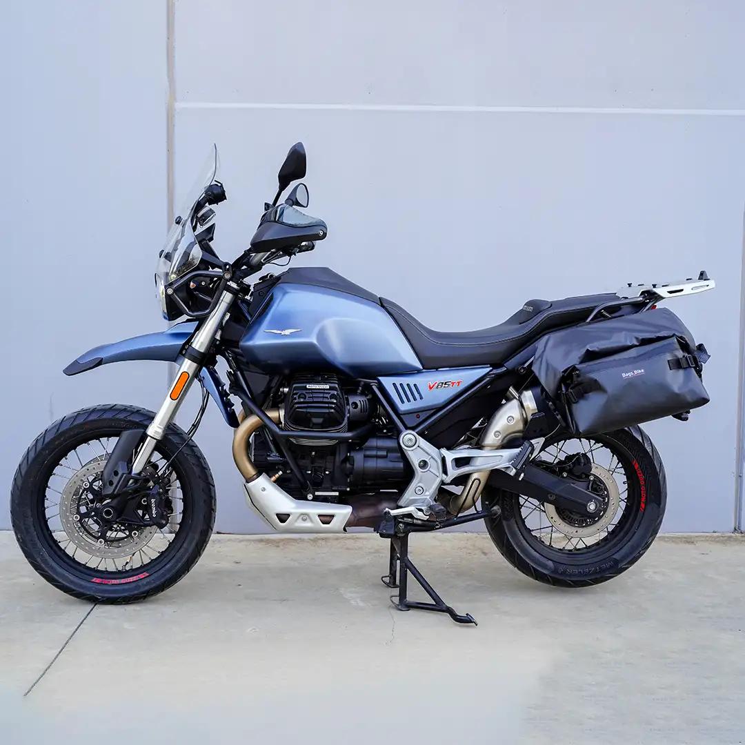 Panniers for Moto Guzzi V85TT, pair of EVEREST side bags - Image 2