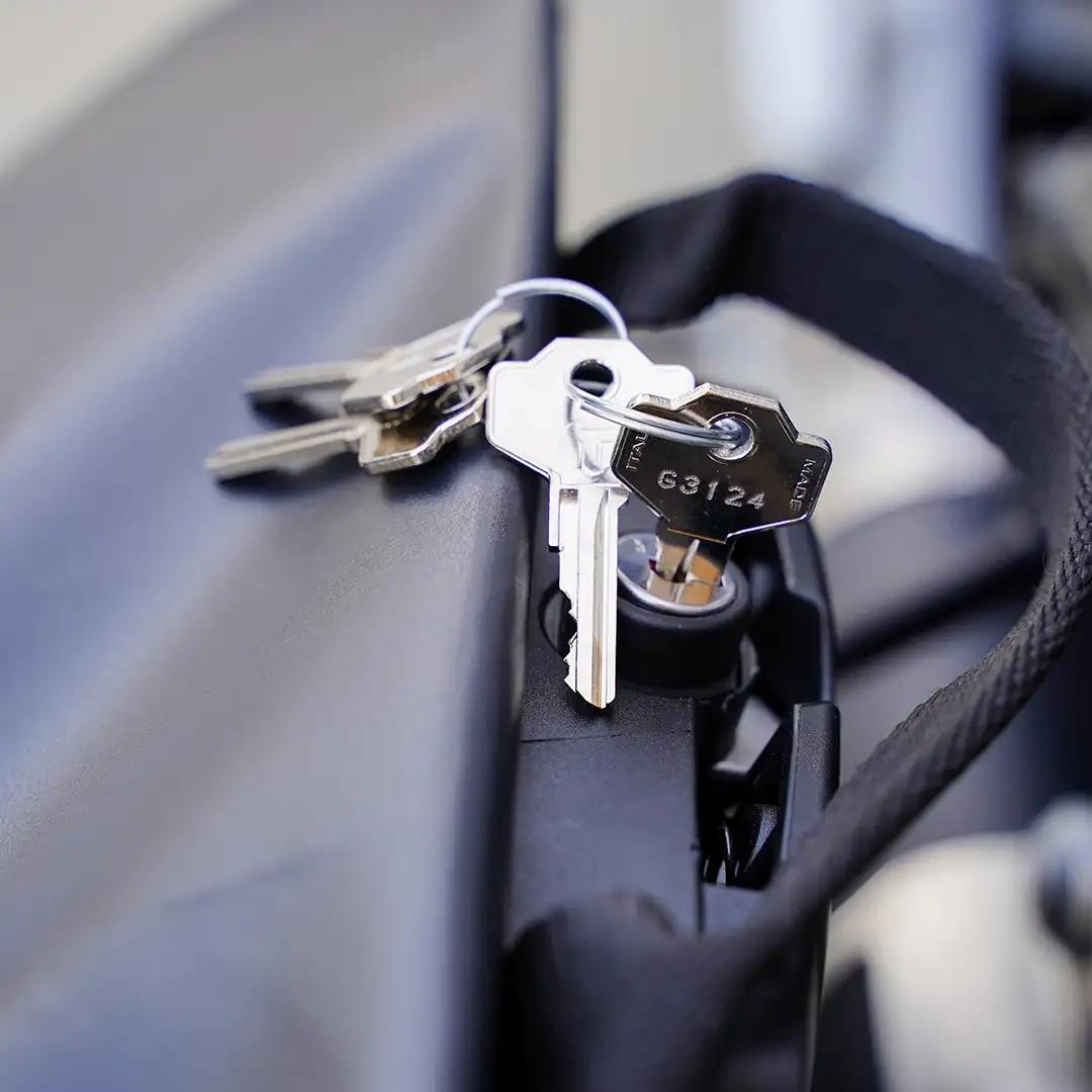 Panniers for Moto Guzzi V85TT, pair of EVEREST side bags - Image 4