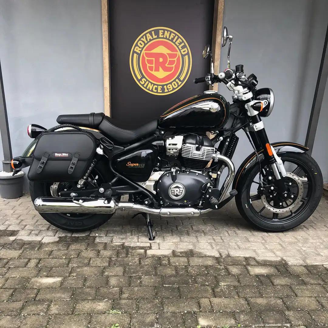 Panniers for Royal Enfield Super Meteor 650, pair of EXCLUSIVE side bags