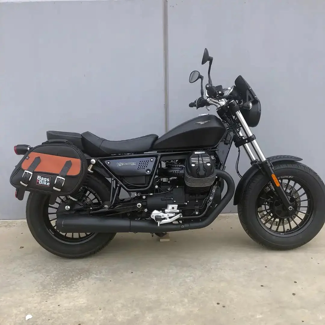 Borse laterali per Moto Guzzi Bobber, coppia di borse EXPLORER in Nera e Cuoio - immagine 2