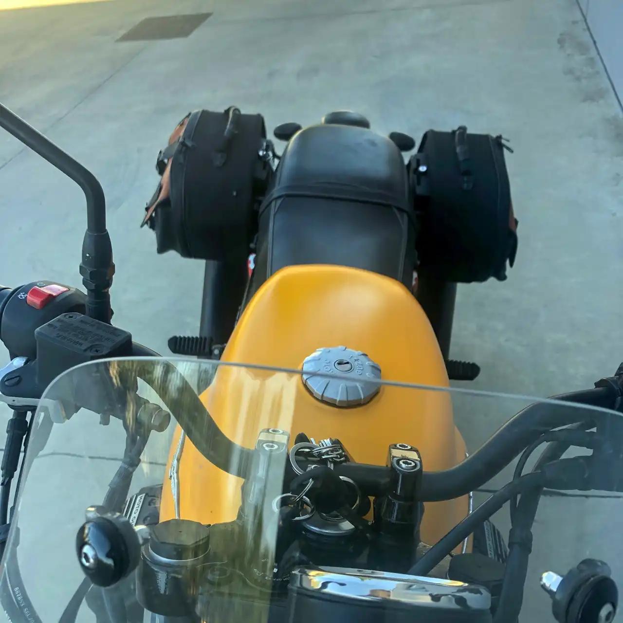 Panniers for Moto Guzzi V7 III, pair of EXPLORER in Black and Leather side bags - Image 4