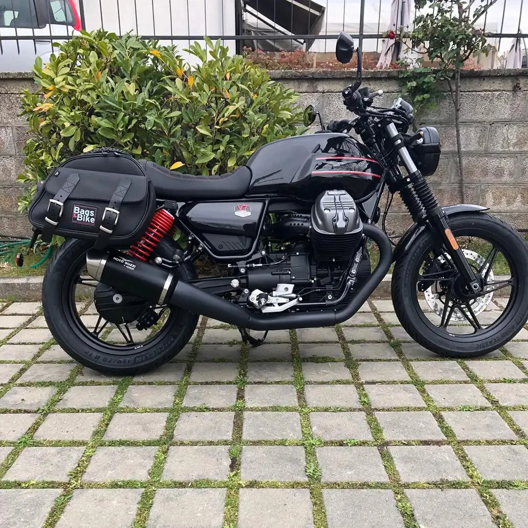 Borse laterali per Moto Guzzi V7 Special Edition, coppia di borse EXPLORER in Nera - immagine 2