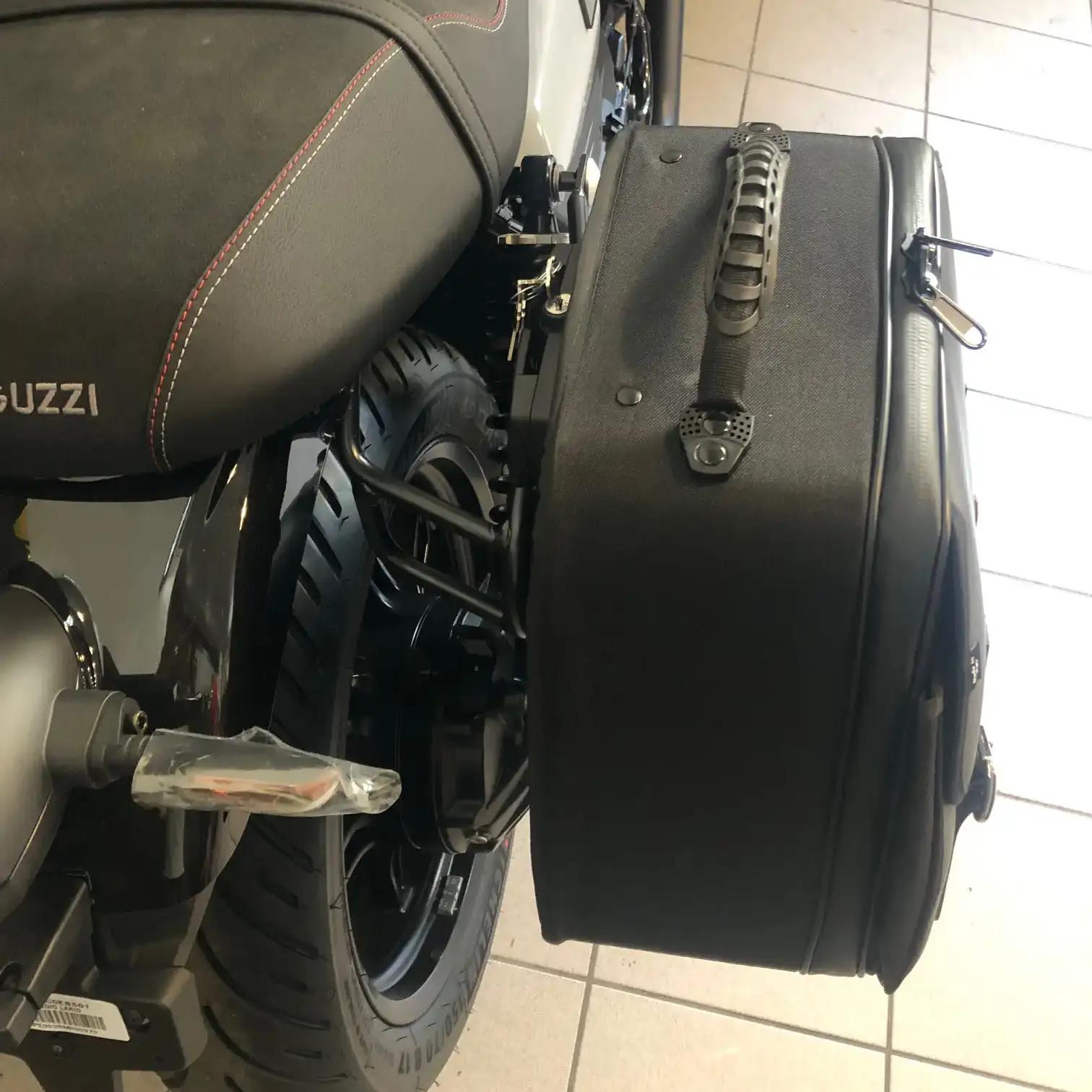 Panniers for Moto Guzzi V7 Sport, pair of EXCLUSIVE side bags - Image 2