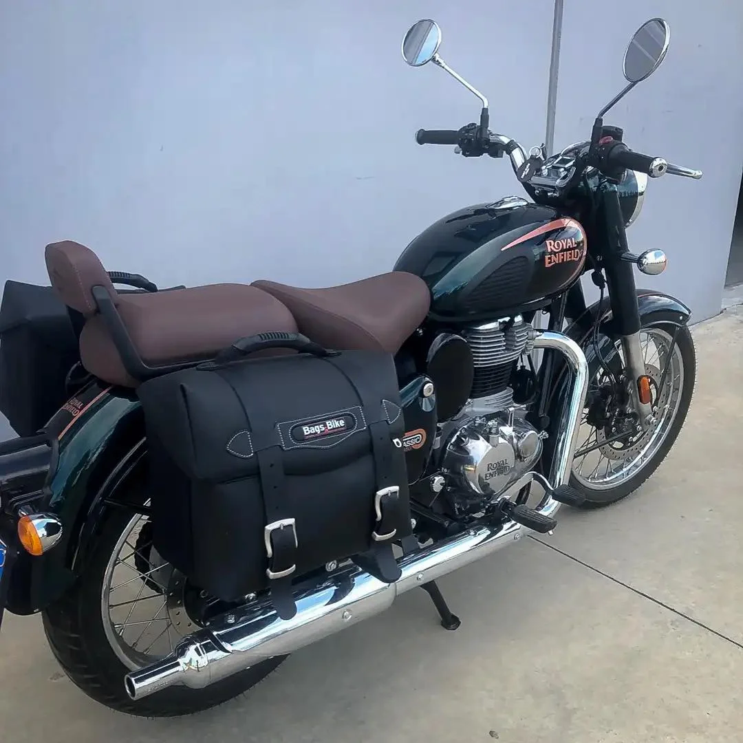 Panniers for Royal Enfield Classic 350, pair of MATRIX side bags - Image 3