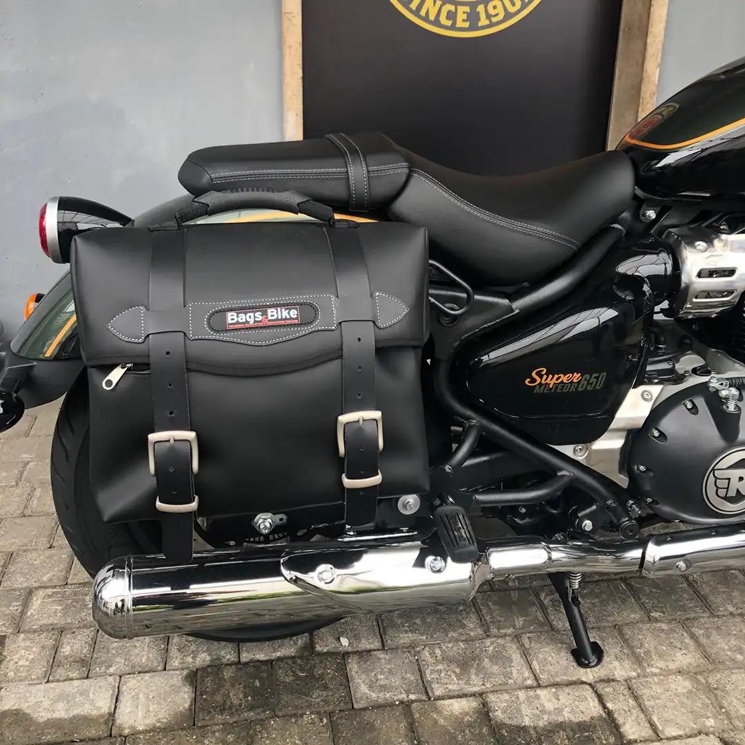 Panniers for Royal Enfield Super Meteor 650, pair of MATRIX side bags - Image 2
