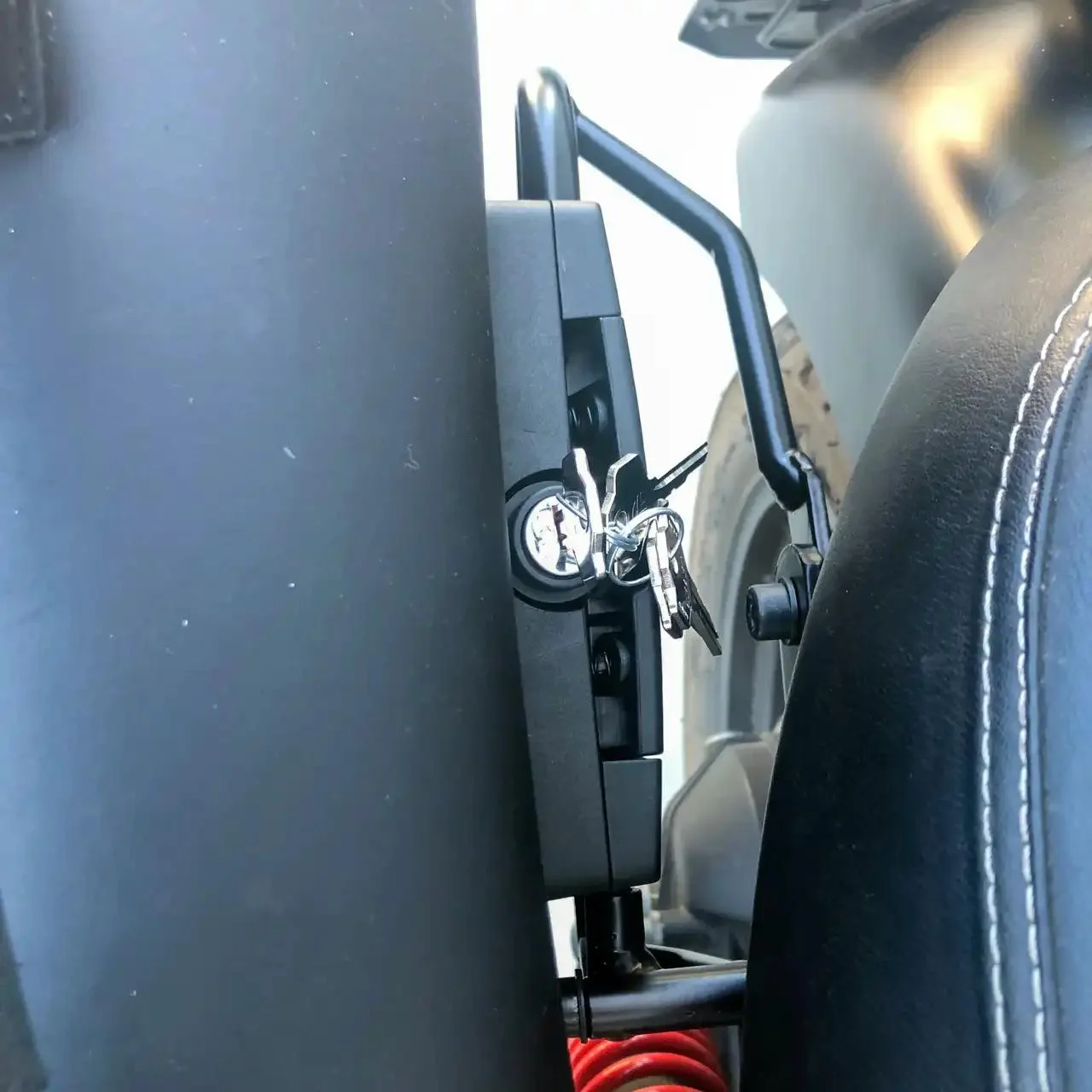 Borse laterali per Moto Guzzi V7 III, coppia di borse MATRIX - immagine 5