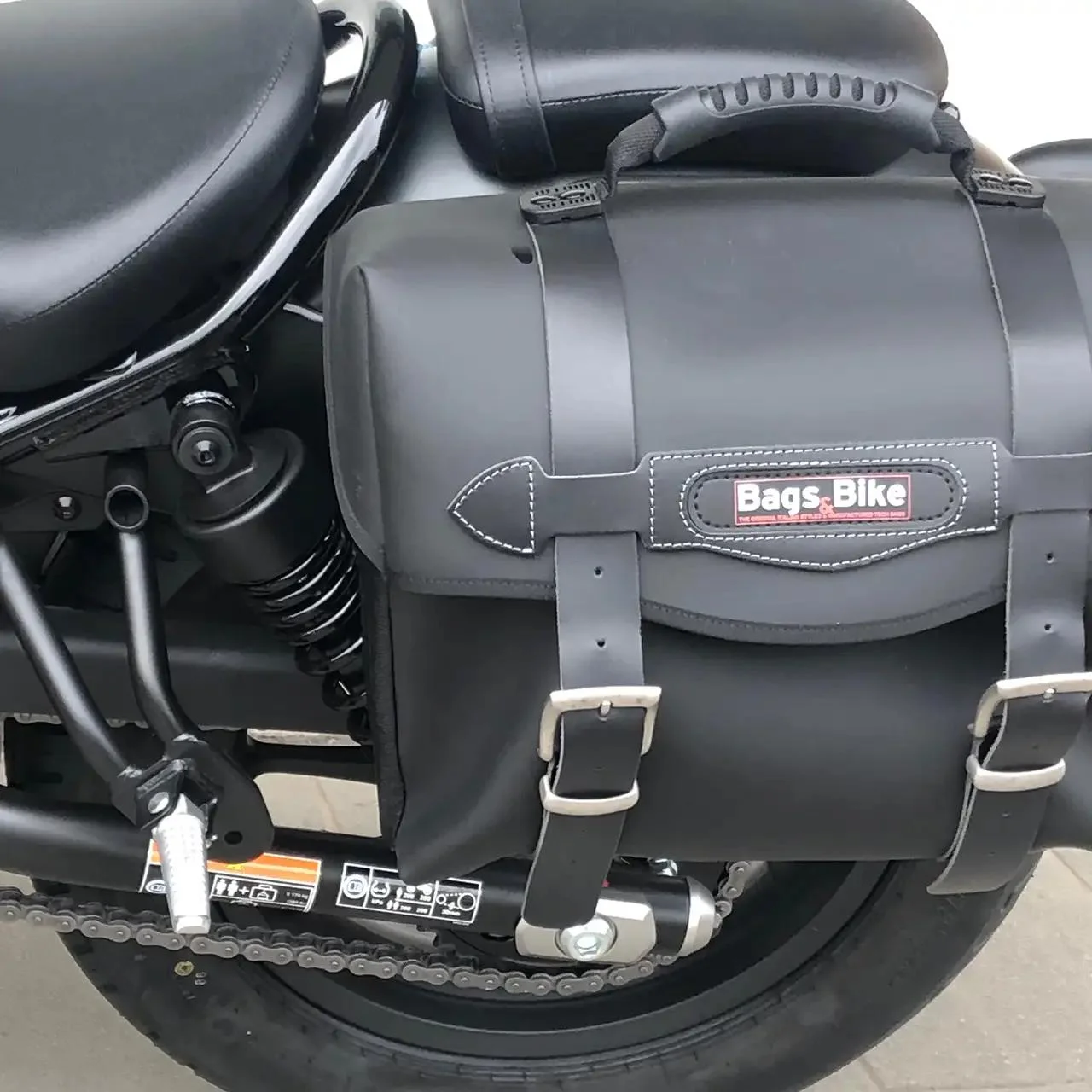 Panniers for Honda Rebel 500, pair of MATRIX side bags - Image 4