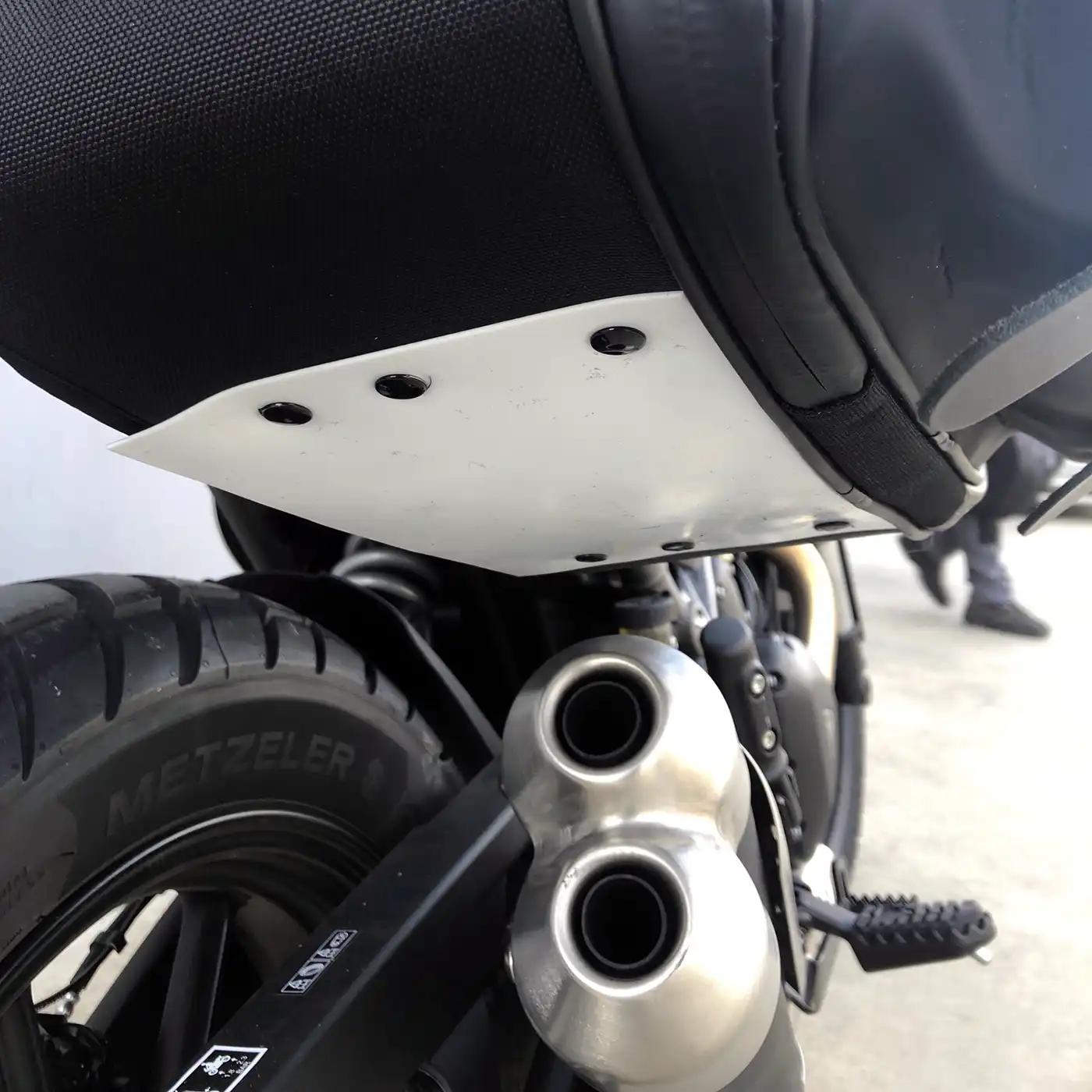 Panniers for Triumph Speed - Scrambler 400, pair of SAHARA in Gray side bags - Image 4