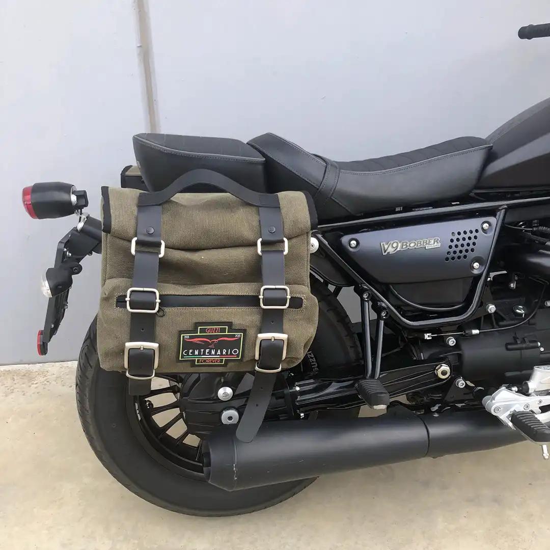 Borse laterali per Moto Guzzi Bobber, coppia di borse SAHARA CENTENARIO in Verde - immagine 3