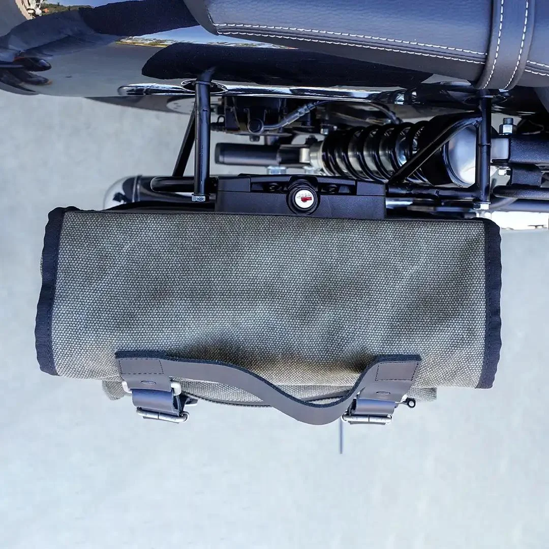 Borse laterali per Royal Enfield Super Meteor 650, coppia di borse SAHARA in Verde - immagine 4