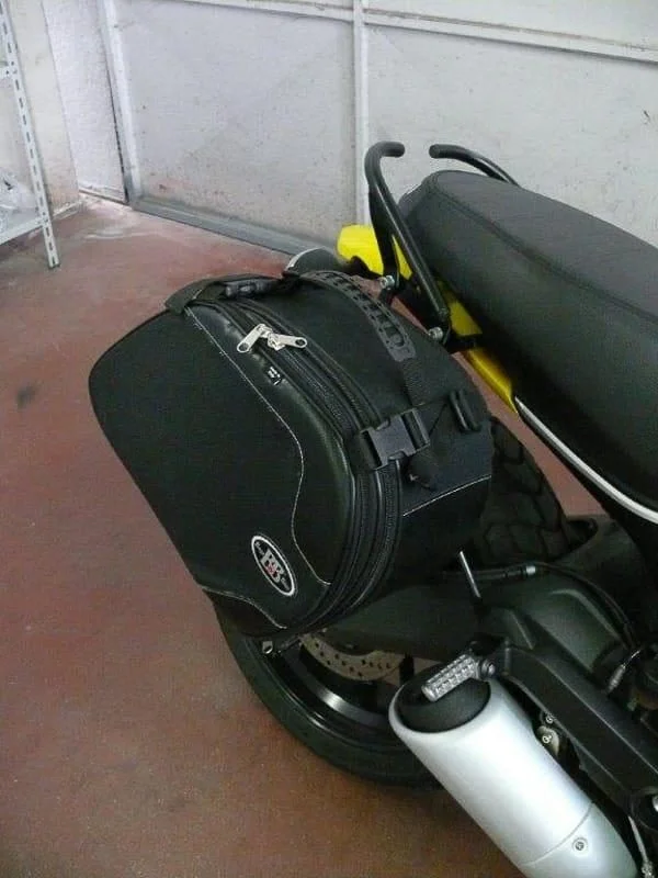 Panniers for Ducati Scrambler 800/400, pair of SCRAMBLER side bags - Image 6