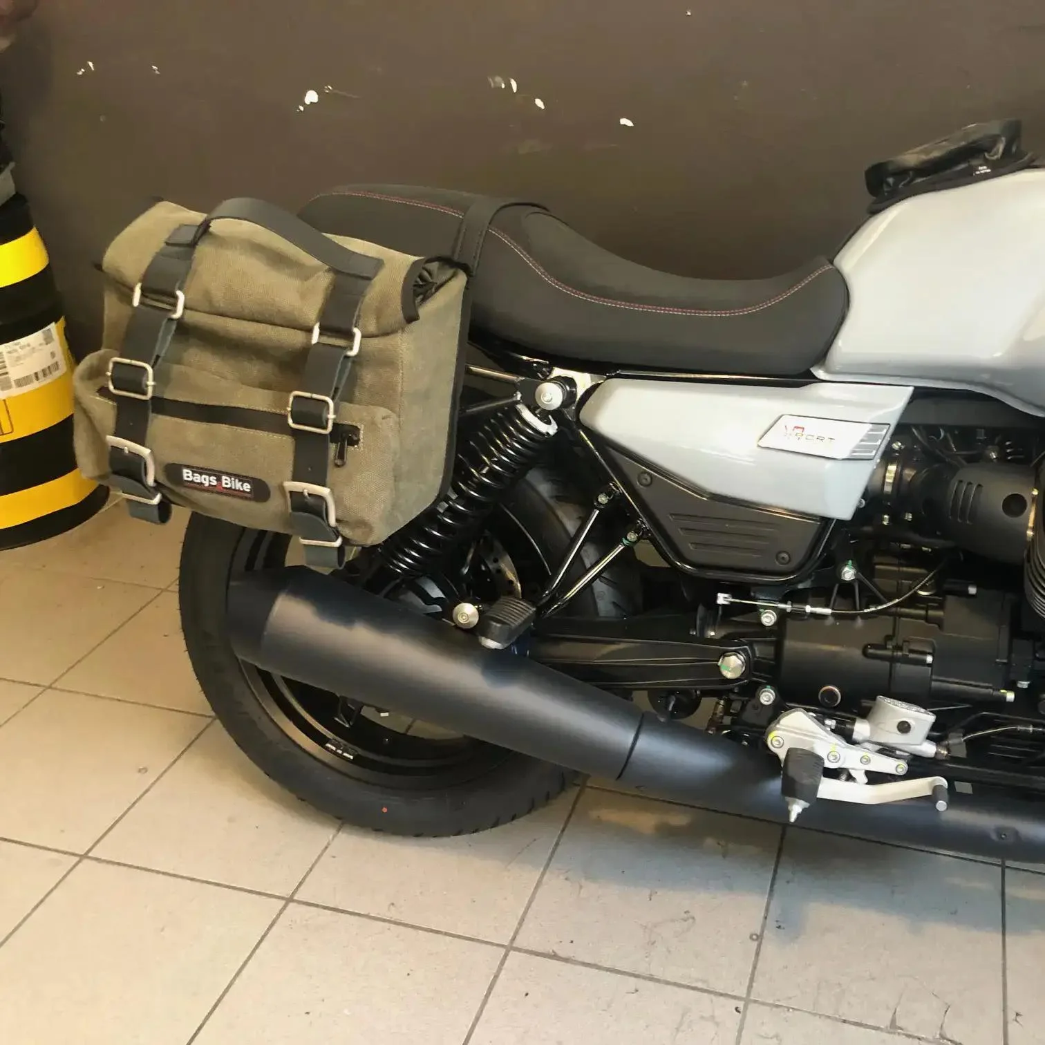 Borse laterali per Moto Guzzi V7 Sport, coppia di borse SAHARA in Verde - immagine 3
