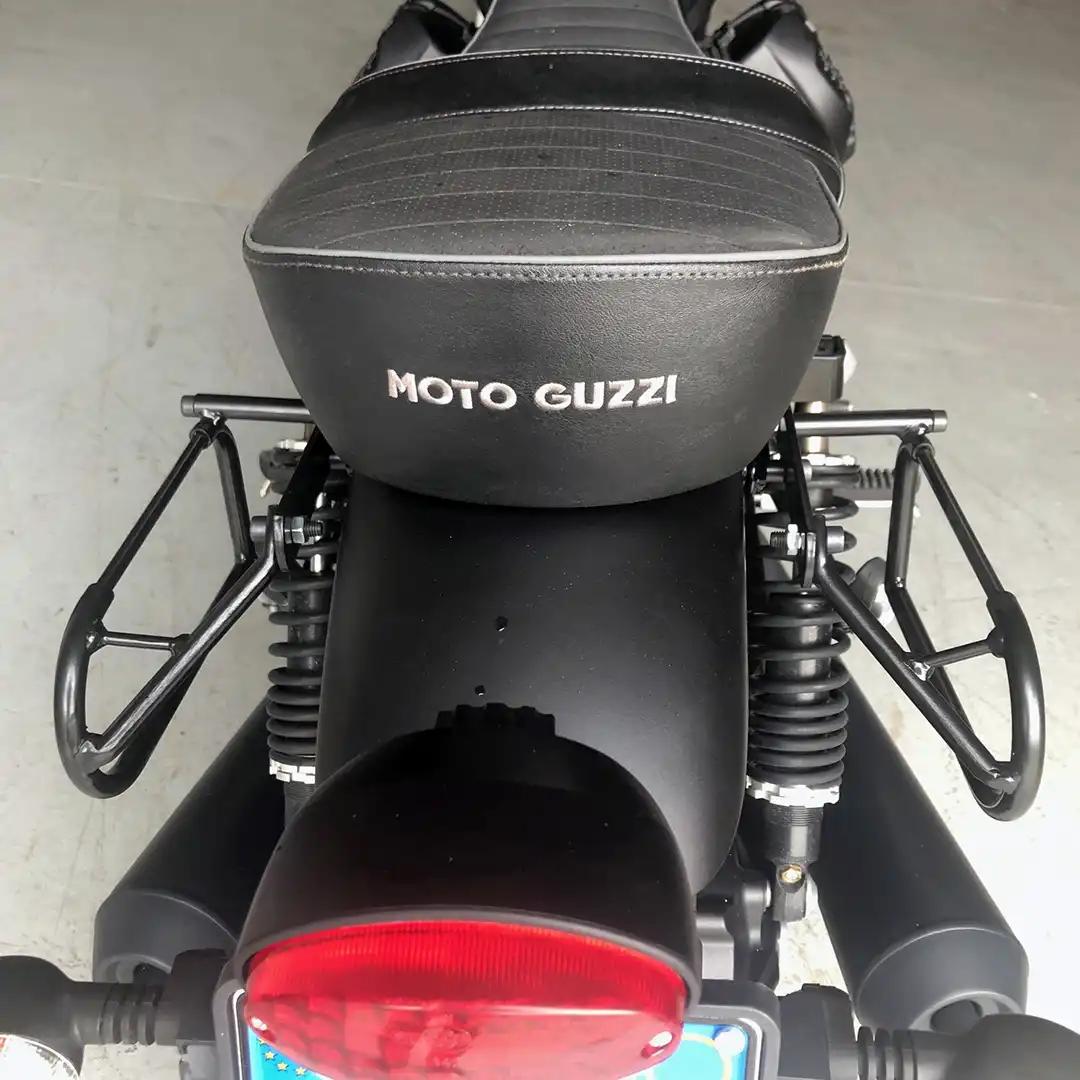 Coppia di telai Bags&Bike, per Moto Guzzi Bobber - immagine 2