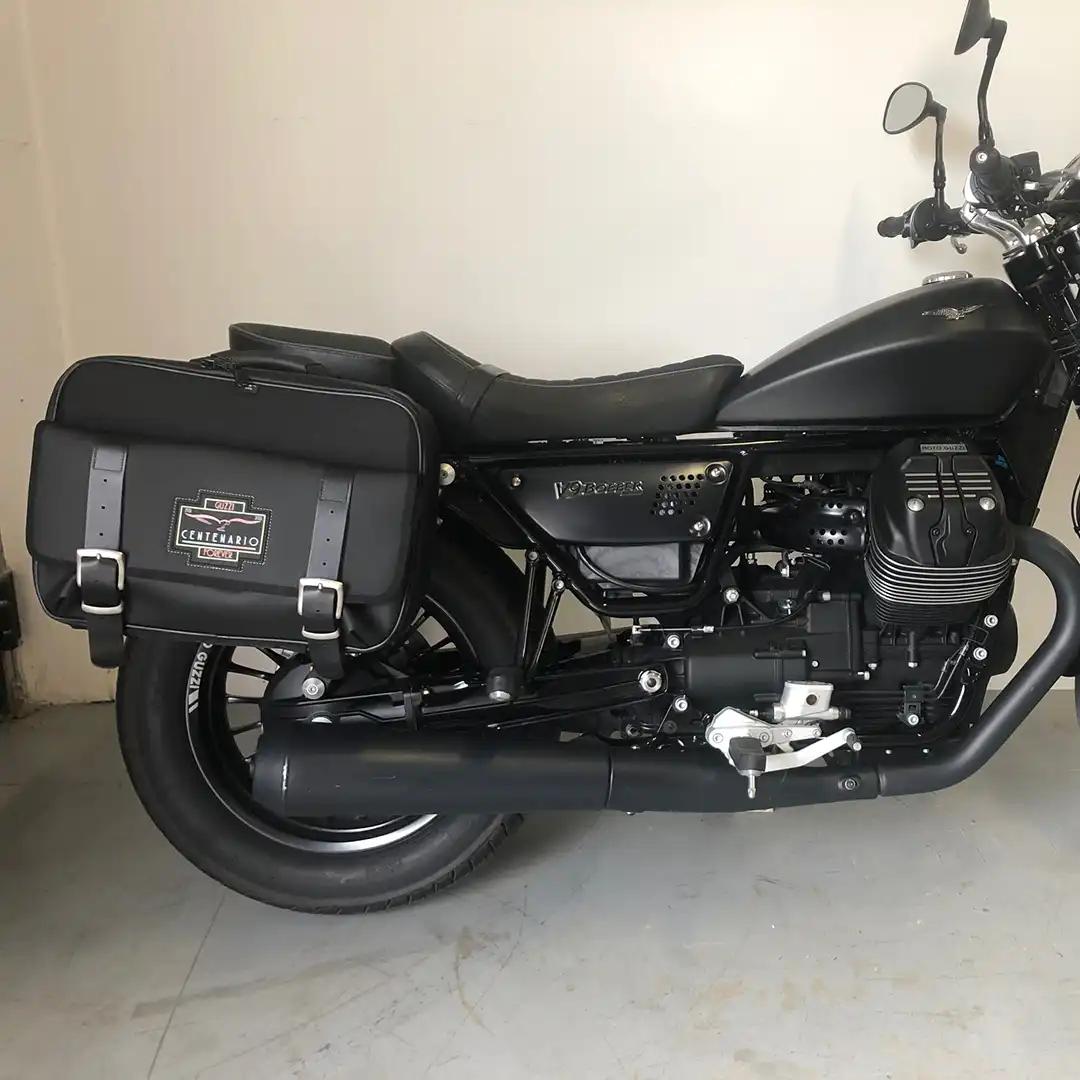 Panniers for Moto Guzzi Bobber, pair of TRAVEL CENTENARIO side bags - Image 2