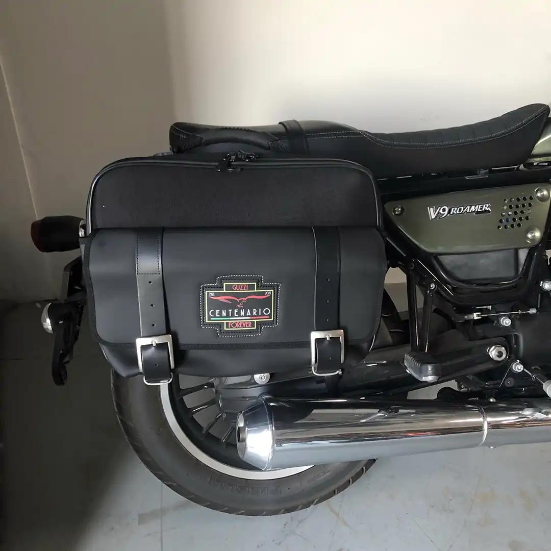 Panniers for Moto Guzzi Roamer, pair of TRAVEL CENTENARIO side bags - Image 2