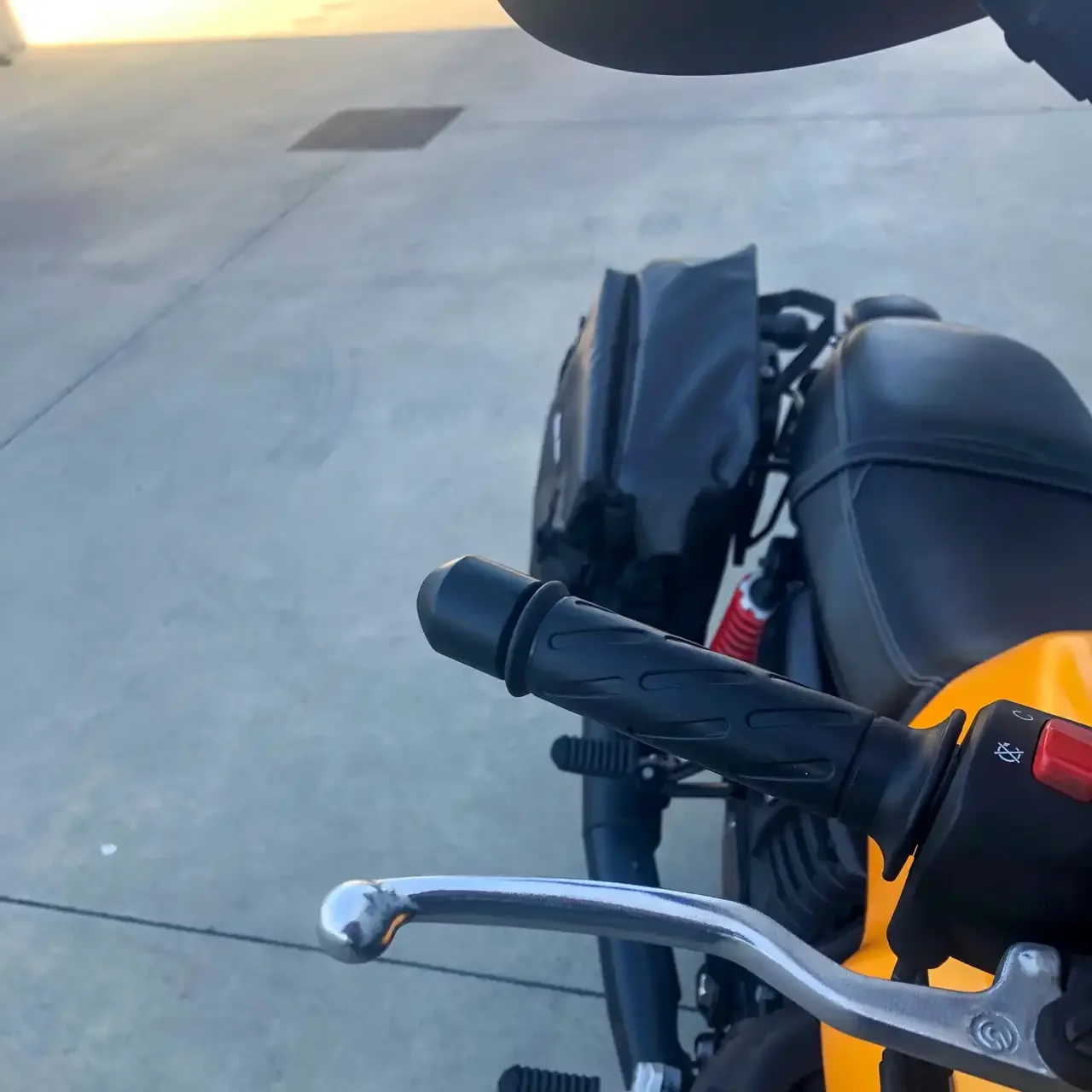 Borse laterali per Moto Guzzi V7 III, coppia di borse CERVINO - immagine 5