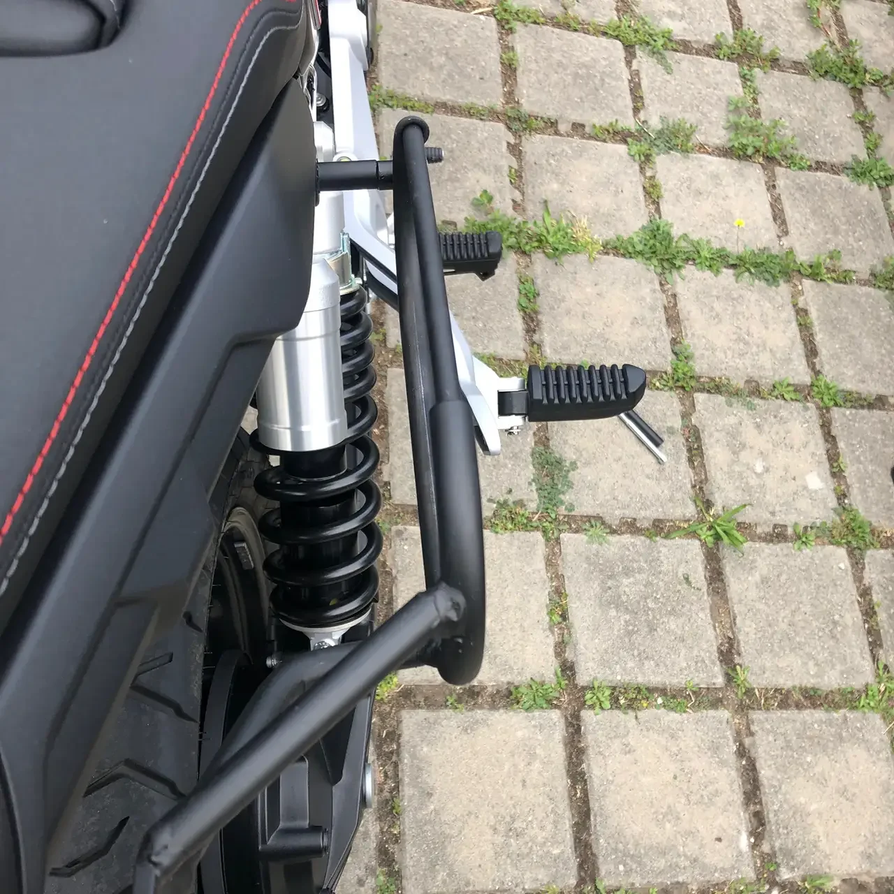 Pair of frames Bags&Bike, for Moto Guzzi V85 Strada E TT 2025 - Image 4