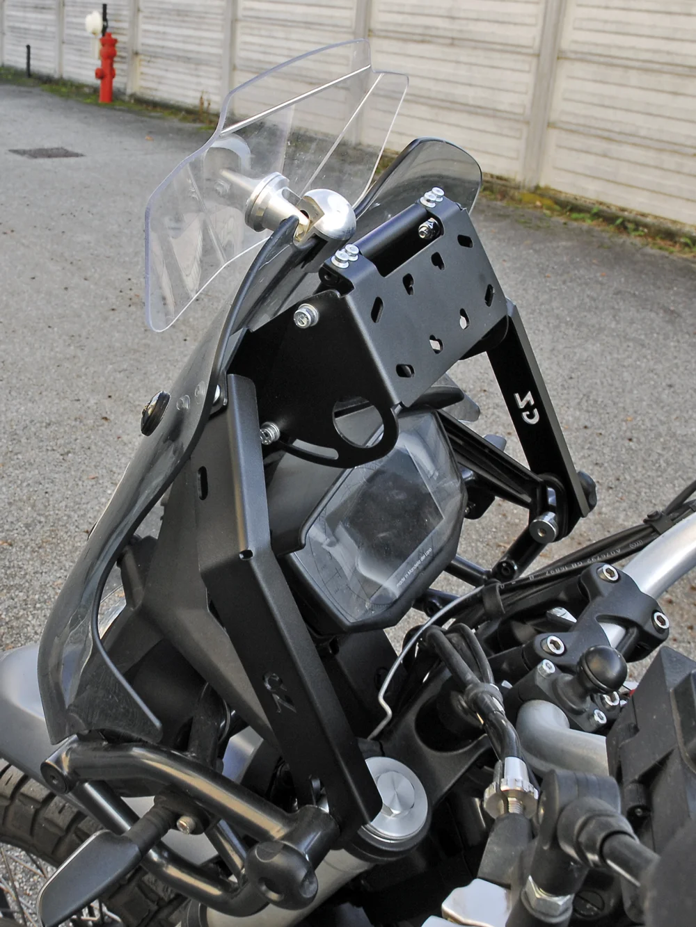 Reinforcement Arms Navigation Tower v2.0 for Moto Guzzi V85TT - Image 6